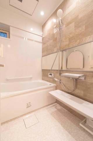 バス・シャワールーム　バス