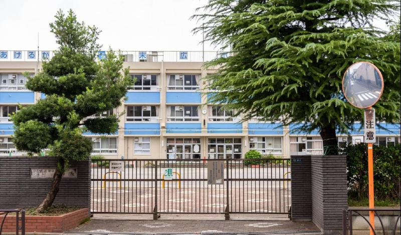 小学校　葛飾区立末広小学校（小学校）まで48m