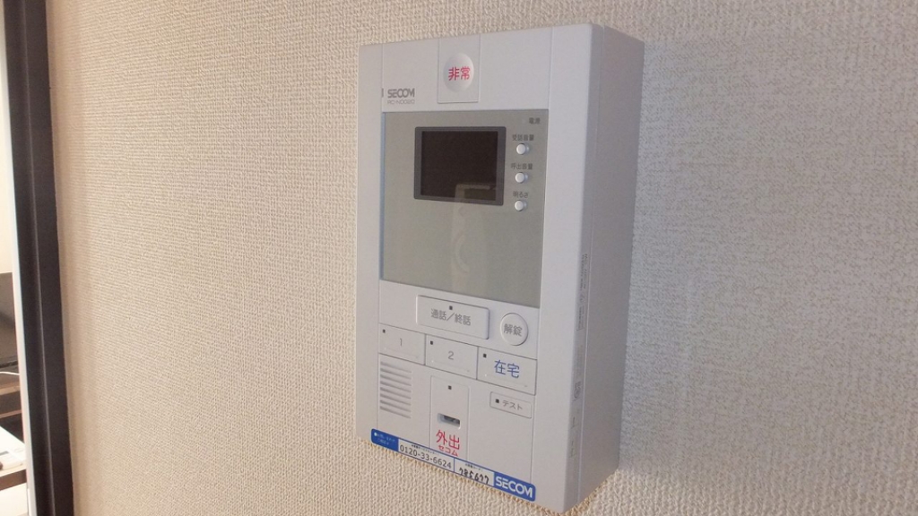 その他　セコム付き物件になります。