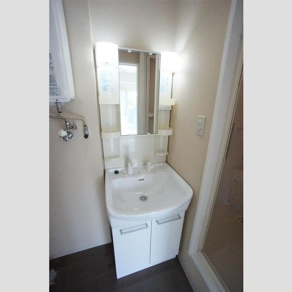 洗面設備　シャンプードレッサー