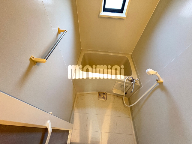 バス・シャワールーム　給湯機リモコン