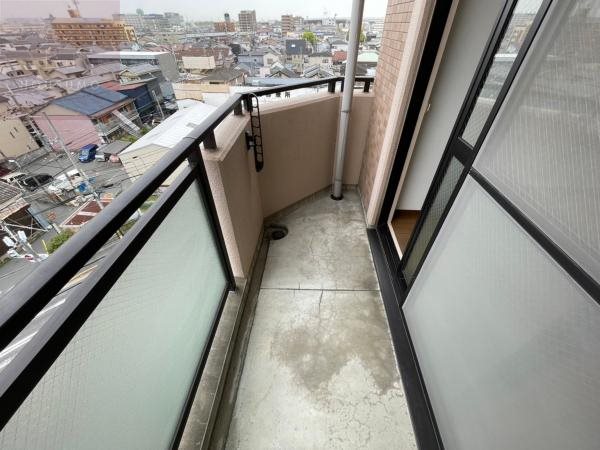 バルコニー　落ち着いた時間を過ごせるバルコニーです