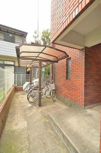 その他共有部分　屋根付き駐輪場