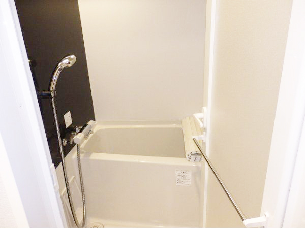 バス・シャワールーム　★浴室乾燥機付きバスルーム★