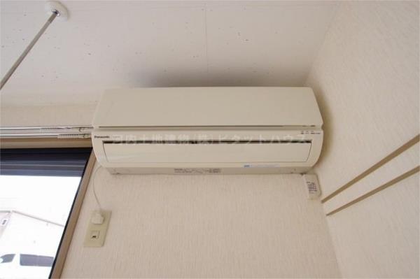 その他設備　リビングエアコン