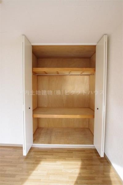 収納　洋室収納