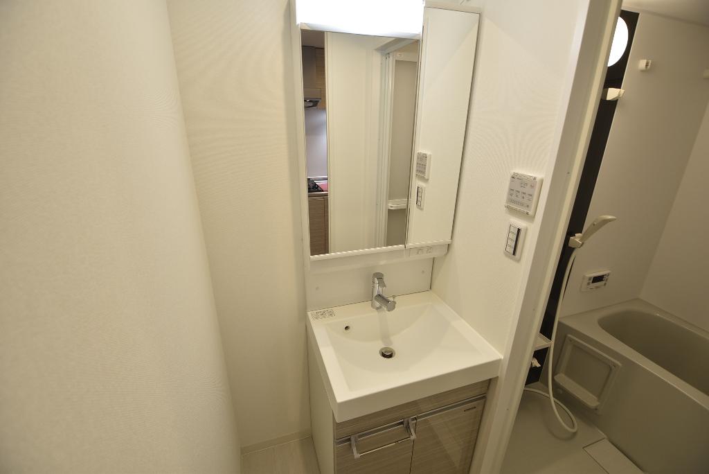 洗面設備　洗髪洗面化粧台