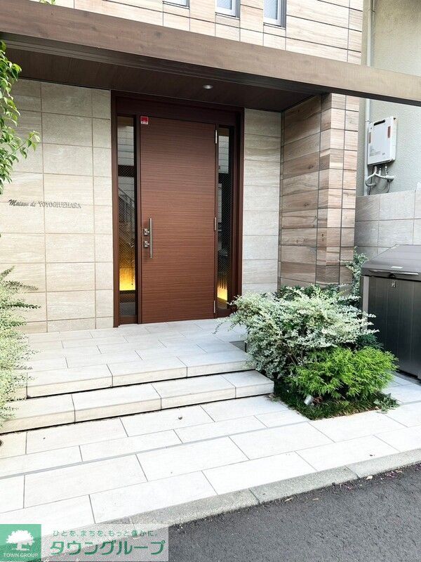 エントランス　部屋探しは株式会社　タウンハウジング　までお気軽にお問合せ…