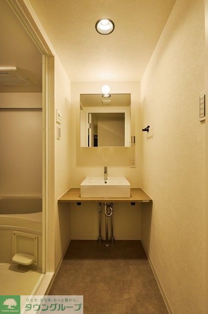 洗面設備　※写真は同タイプ住戸です。