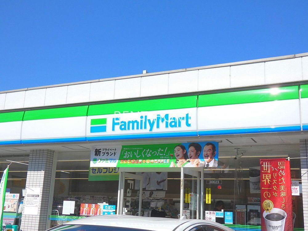 コンビニ　ファミリーマート羽曳野白鳥店（コンビニ）まで70m