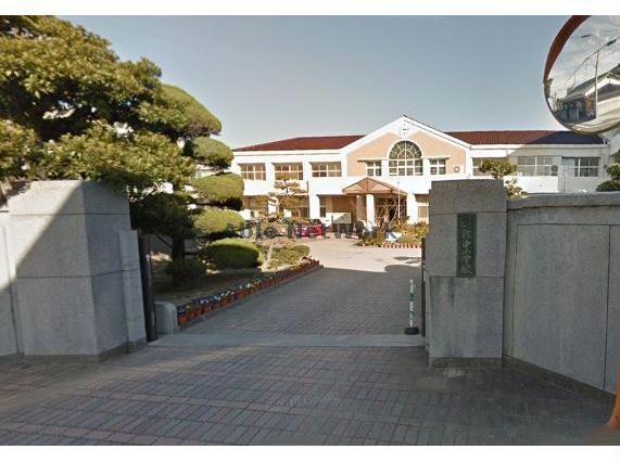 小学校　伊予市立郡中小学校（小学校）まで1148m