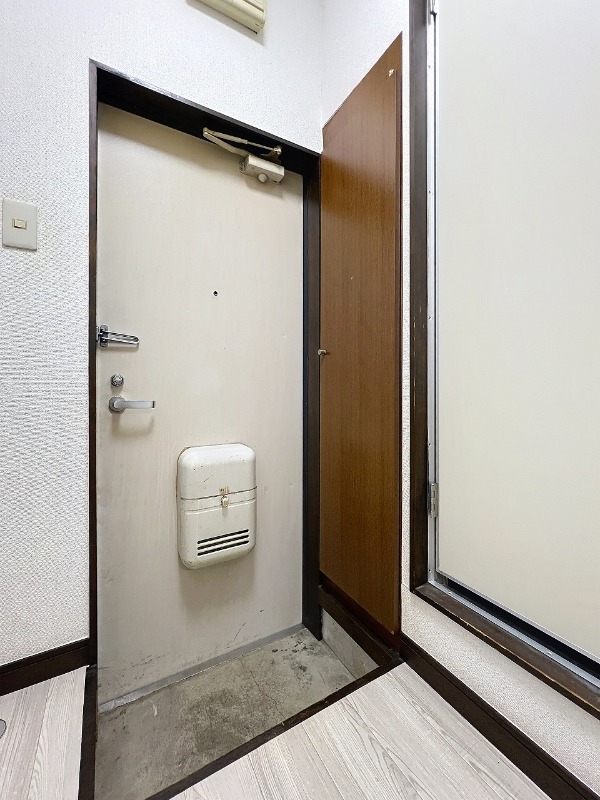 玄関　参考写真