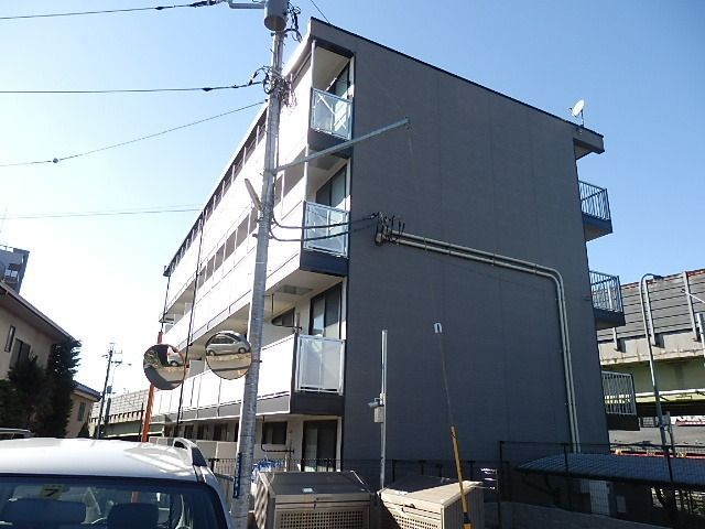 建物外観　オートロックマンション