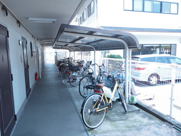 駐車場　駐輪場