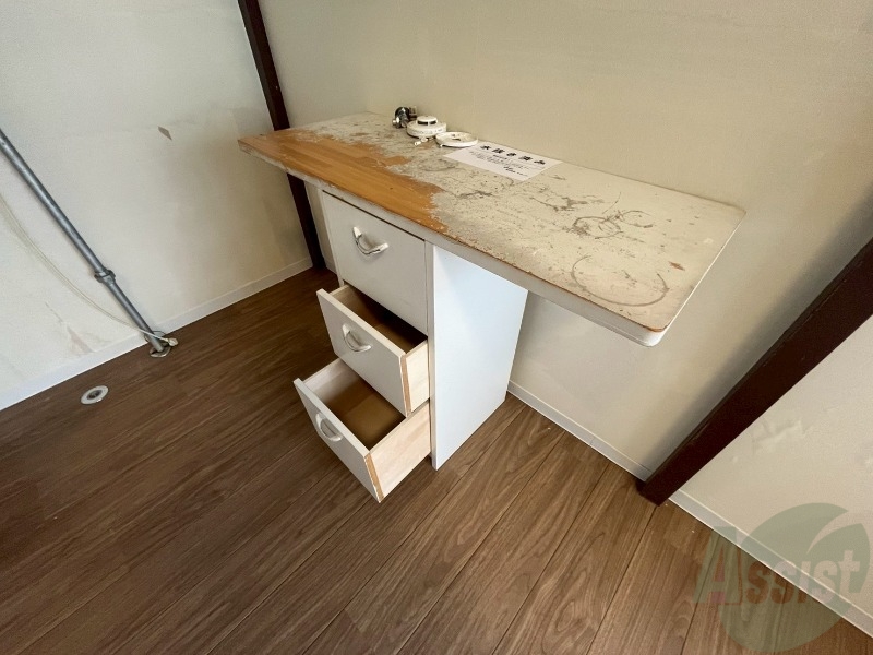 収納　こちらは収納です。物をしまう事ができますね！