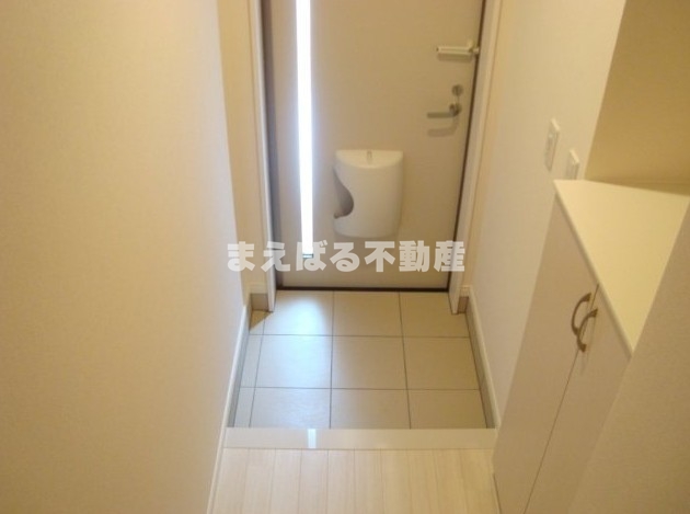 玄関　※写真別部屋