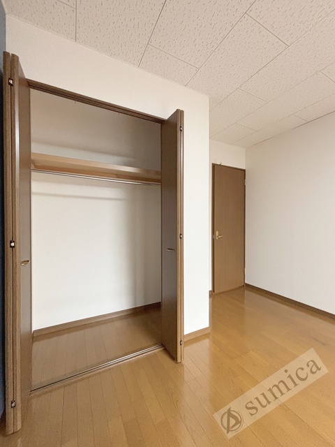 収納　高さもあるクローゼット♪使い勝手間違いなし．．．
