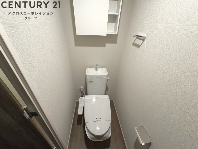 トイレ　温水洗浄便座機能付きトイレです♪