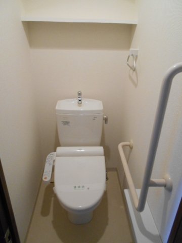 トイレ　清潔感のあるトイレです。