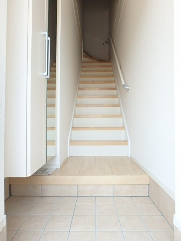 玄関　図面と現状に相違がある場合には現状を優先