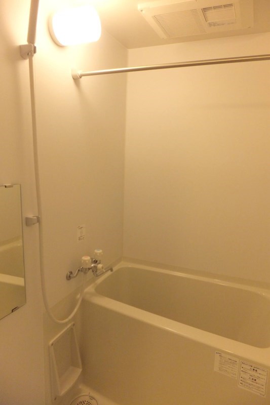 バス・シャワールーム　バスルーム