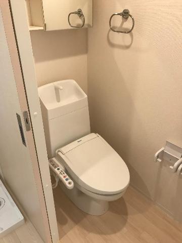 トイレ　シャワー付トイレ