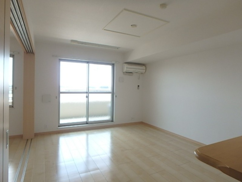 居室・リビング　図面と現状に相違がある場合には現状を優先