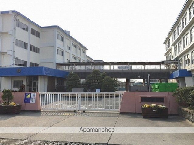 小学校　浜松市立芳川北小学校（小学校）まで350m