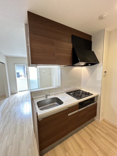 キッチン　別部屋参考写真です