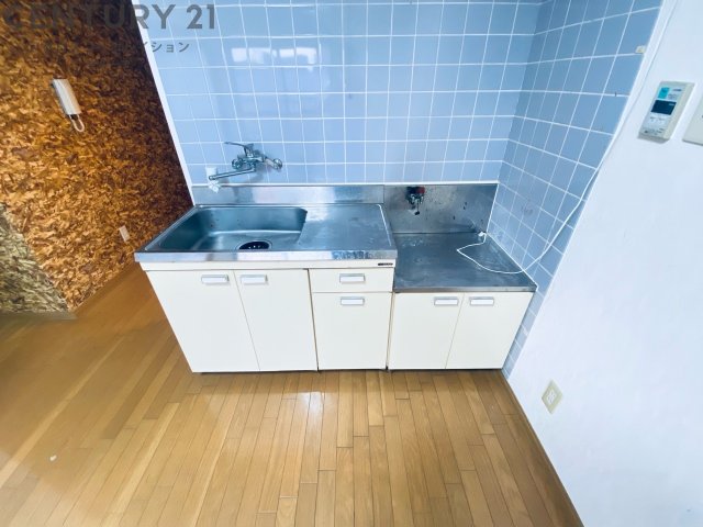 キッチン　壁付けキッチンでスペースを有効活用できます！