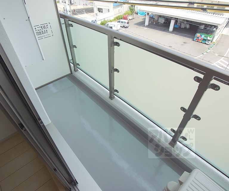 バルコニー　東向きのバルコニーです。