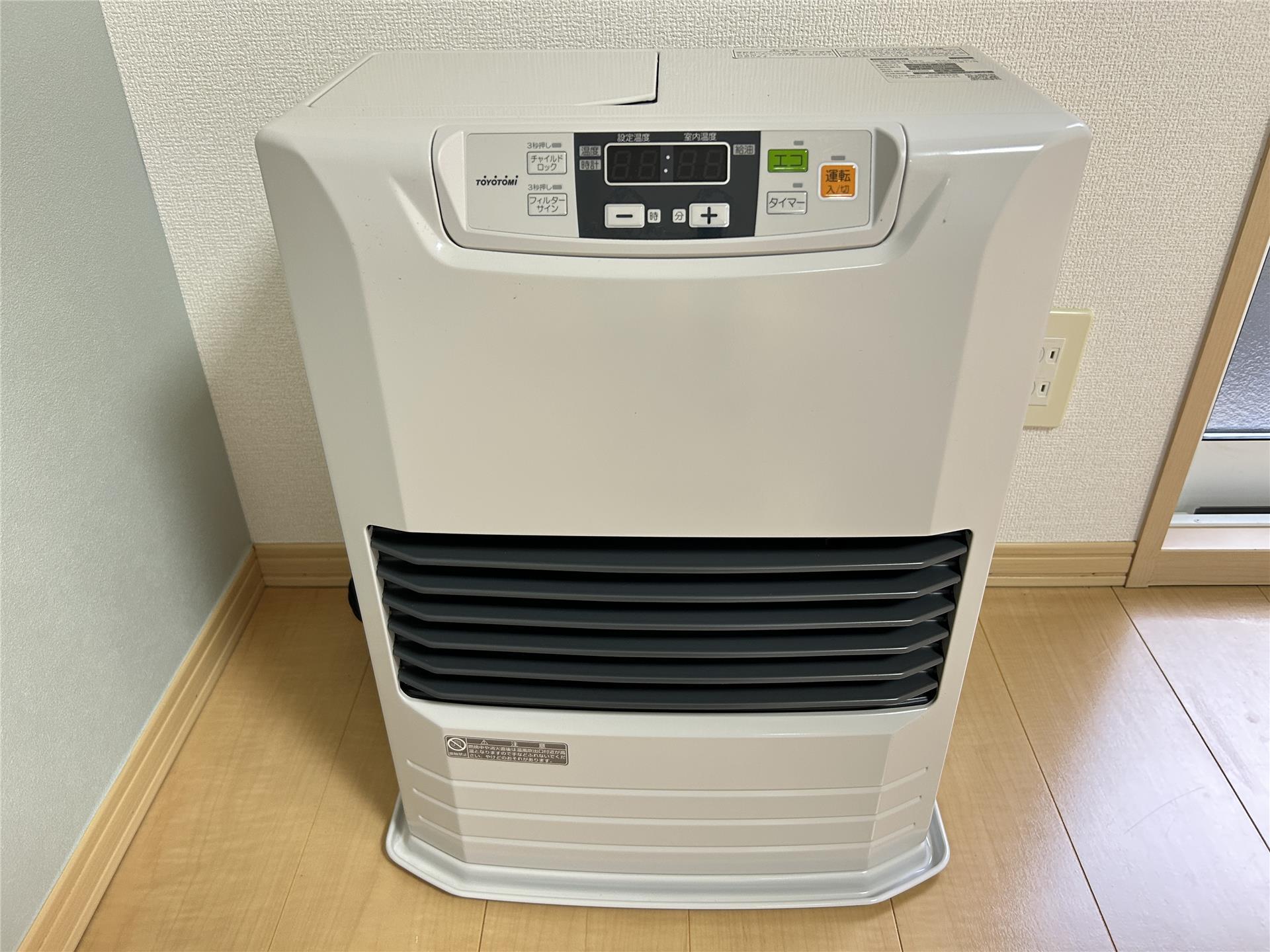 その他設備　灯油ＦＦストーブ