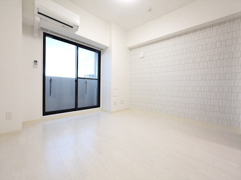 バルコニー　ＬＤＫ12.12帖　　洋室3.85帖と繋げても使えます