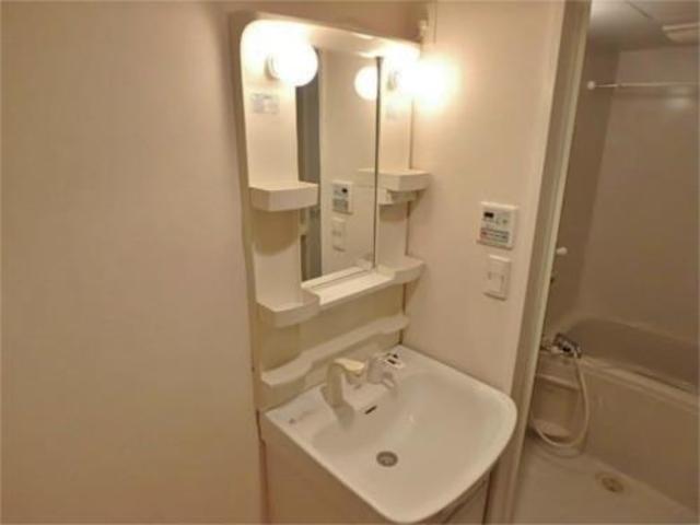 洗面設備　シャワードレッサー付