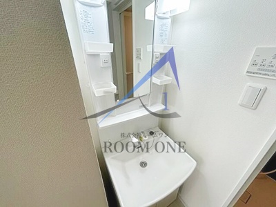 洗面設備　洗面台です。