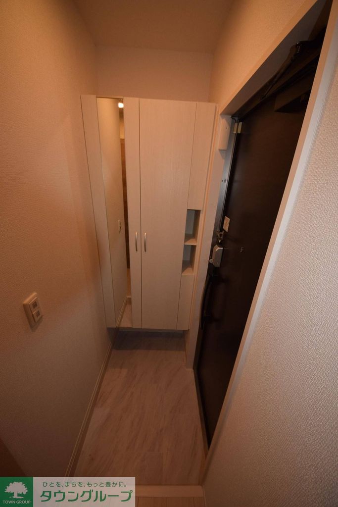 玄関　キッチン