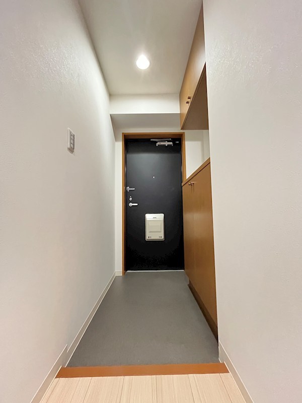 玄関　※参考写真