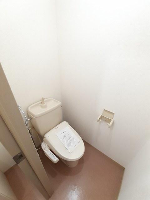 トイレ　温水洗浄便座