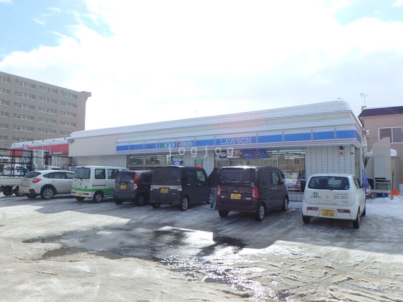 コンビニ　ローソン札幌新琴似7条十二丁目店（コンビニ）まで305m