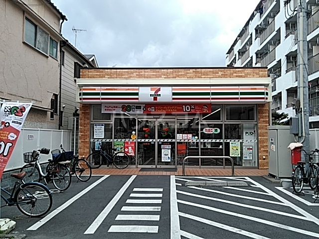 コンビニ　セブンイレブン　大森西1丁目店（コンビニ）まで595m