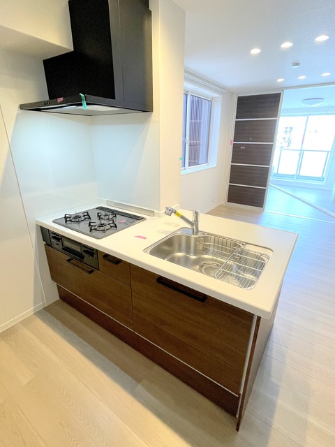 キッチン　★ガス３口グリル付きシステムキッチン★