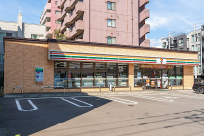 コンビニ　セブンイレブン 札幌北１８条東店（コンビニ）まで247m