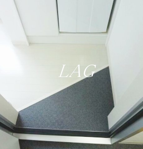 玄関　玄関です。