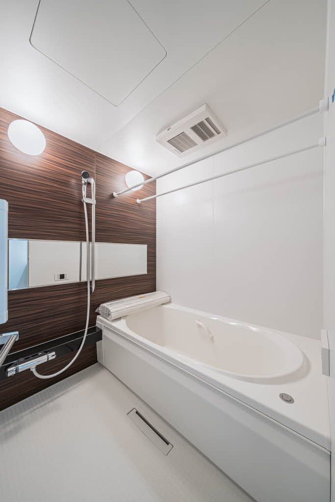 バス・シャワールーム　バスルーム