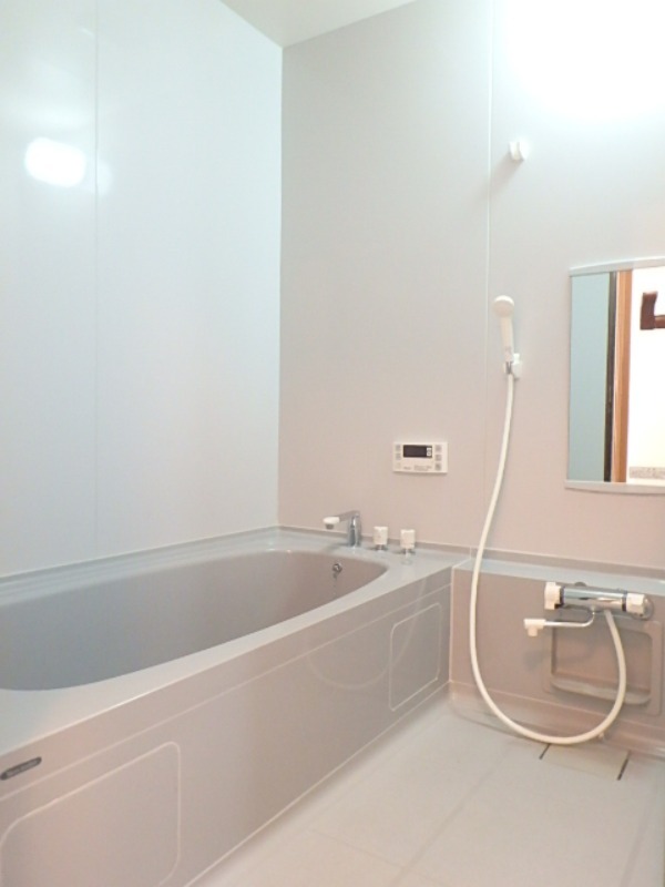 バス・シャワールーム　図面と現状に相違がある場合には現状を優先