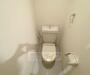 トイレ　トイレです。コンセントがあります。