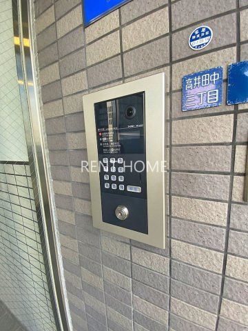 エントランス　オートロック完備