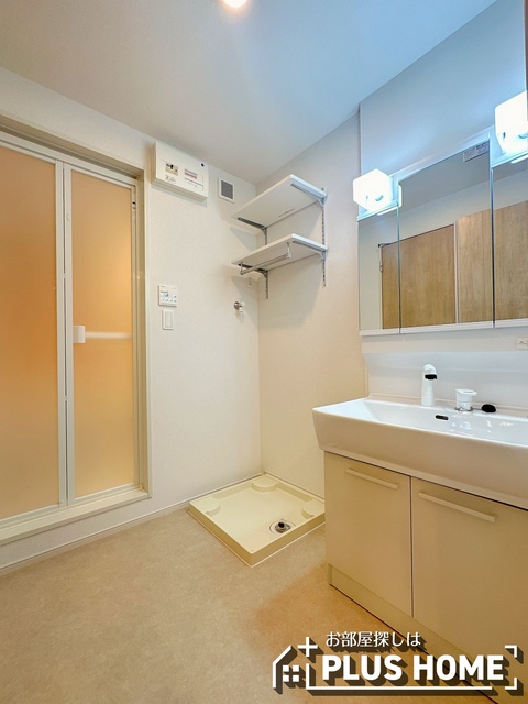 洗面設備　類似写真