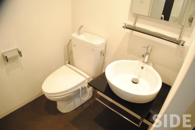 トイレ　※別号室参考画像