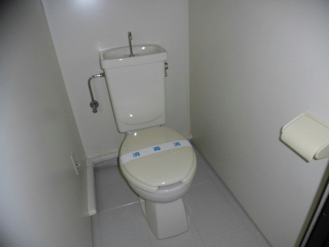 トイレ　同型タイプ
